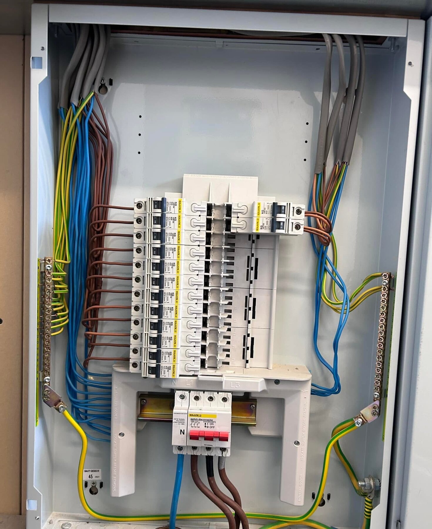 Commercial distribution board installation